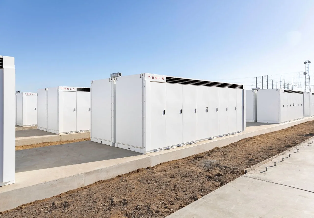 Rows of battery enclosures at PG&E's Elkhorn battery energy storage system.